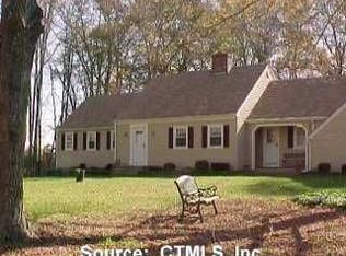 10 Grassy Hill Rd, East Lyme, CT 06333