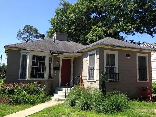 1st image of 2703 Murray St