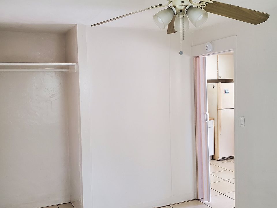 1st image of 2595 50th Ave N #3