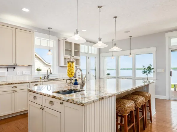 13142 W Bank Dr NE, Millersport, OH 43046