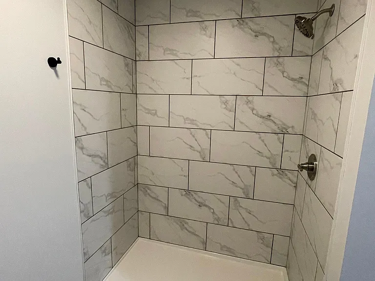 600 E Market Ave #1 — Photo 7