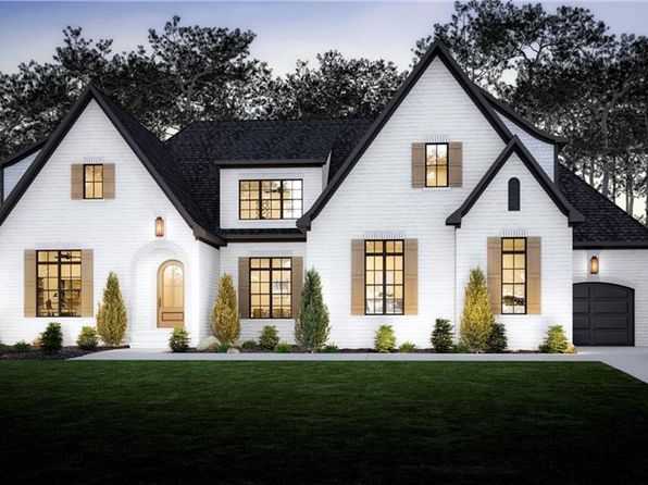3100 Wynnewood Dr, Greensboro, NC 27408