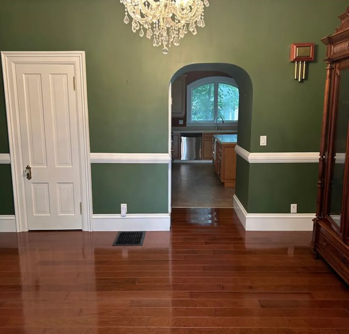 204 Beech St — Photo 2
