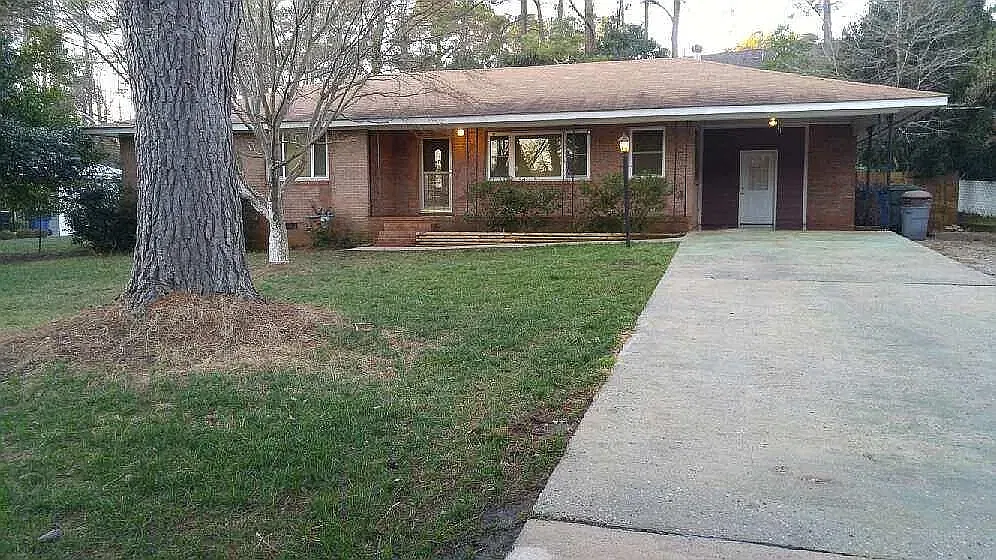 4 bed, 1644 sqft, $3,400 — Photo 1