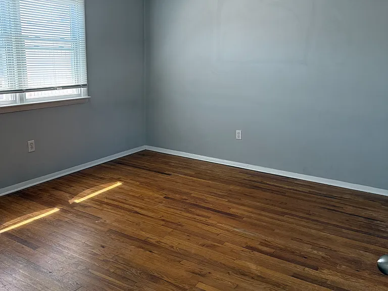 9102 Amherst Ave #B5 — Photo 4