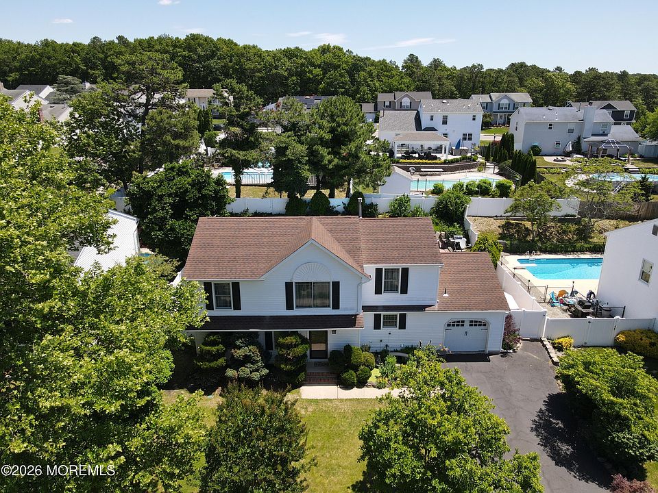 1st image of 25 Gladiola Drive