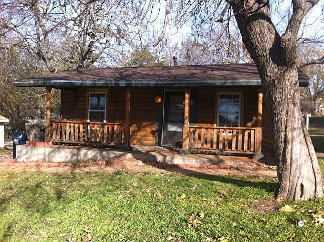 2nd image of 412 E 16th St