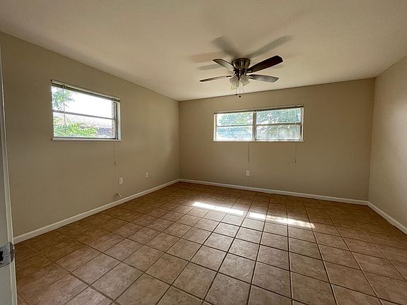 4th image of 3620 N Hancock Ave