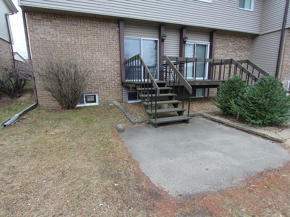 1st image of W163N11473 Windsor Ct