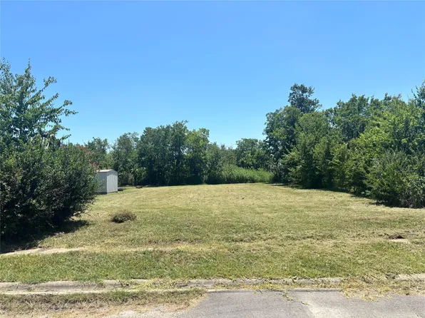 1605 E 9th Ave, Corsicana, TX 75110