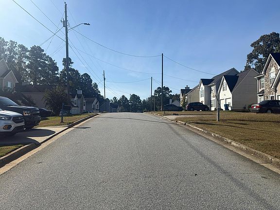 4th image of 465 Cherry Branch Ln