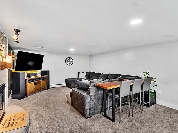 4th image of 2537 N Lightwood Ave