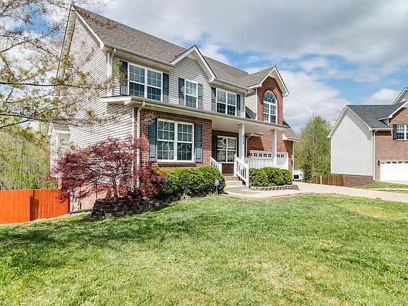 2nd image of 656 Winding Bluff Way