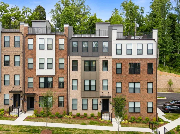 811 Wesley Ln #B, Charlottesville, VA 22911