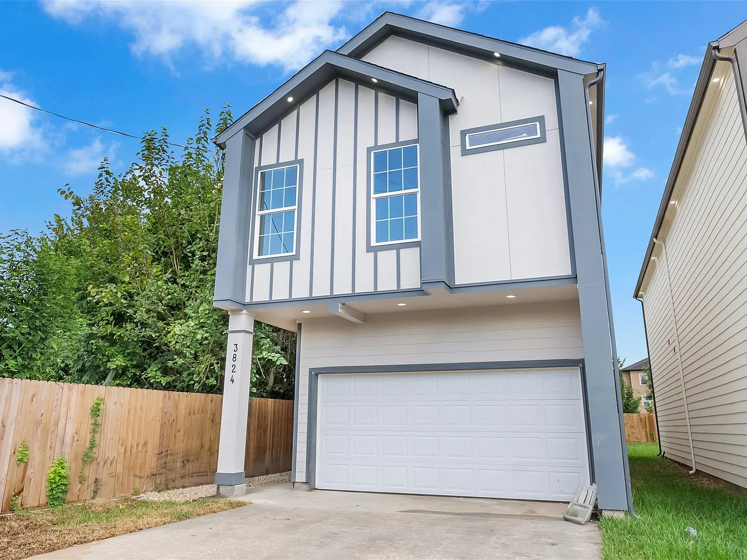 3 bed, 2.5 bath, 1718 sqft, $2,150 — Photo 4