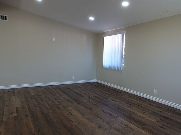 3rd image of 38467 36th St E