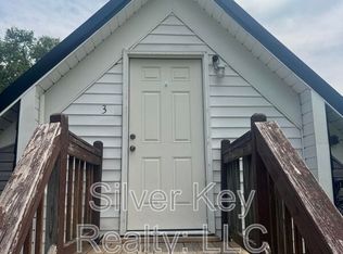 706 Washington Ave, Etowah, TN 37331