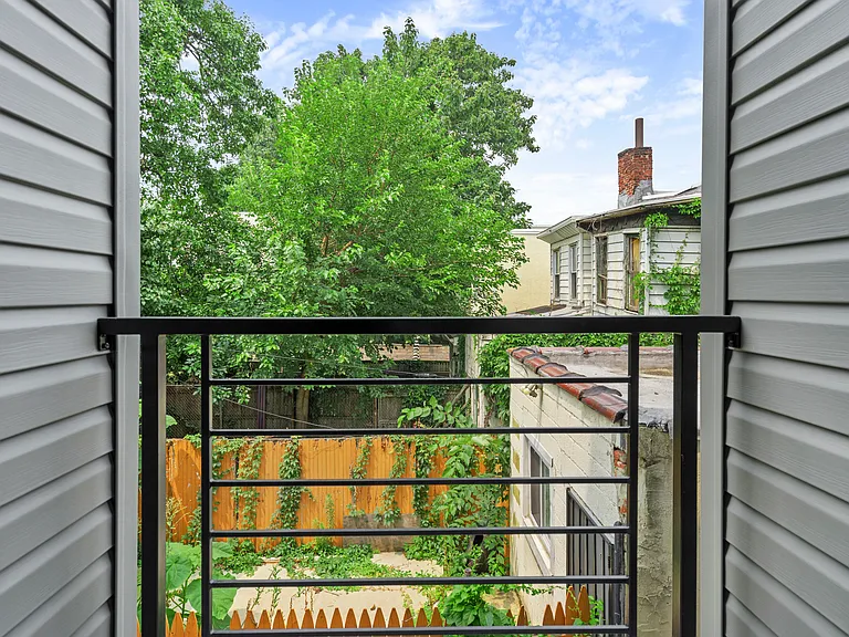 1108 W Dauphin St #201 — Photo 32