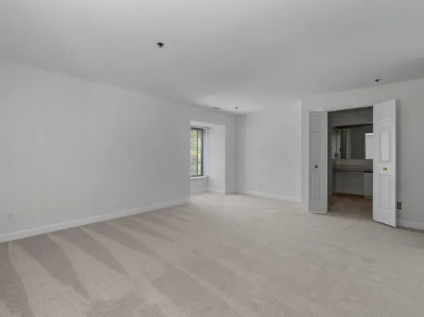 3 Southerly Ct APT 302, Towson, MD 21286