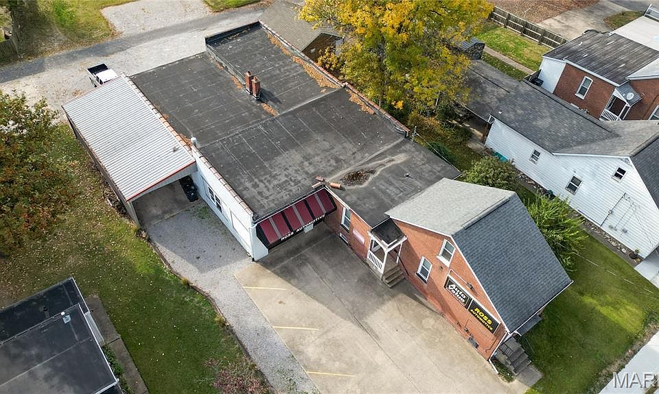 1st image of 1826-1828 Raab Ave