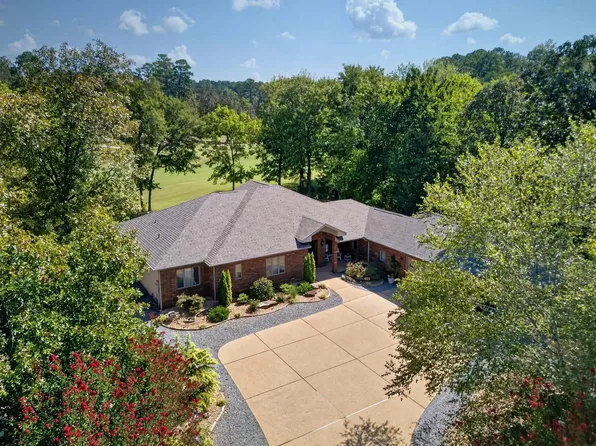 19 Conquista Ln, Hot Springs Village, AR 71909