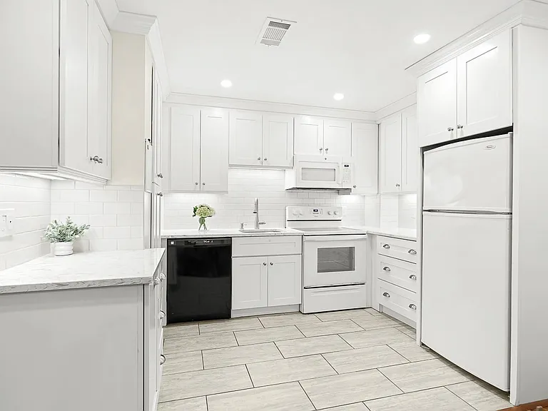 666 Main St #315 — Photo 16