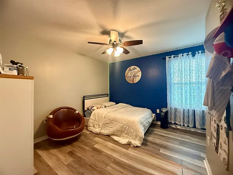 1103 Alta Vista Dr — Photo 15