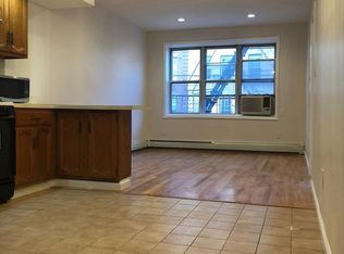 215 48th St #202, Union City, NJ 07087