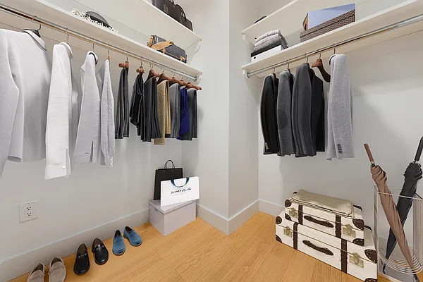 Rented by Nooklyn NYC LLC | media 122