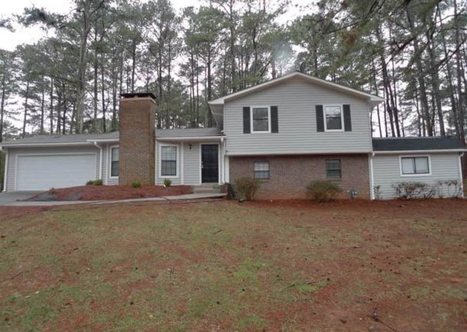 1st image of 1549 Ember Cir