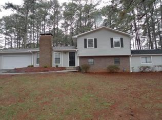 1549 Ember Cir, Snellville, GA 30078