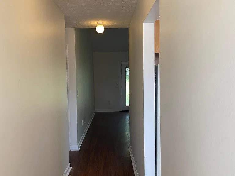 1963 Bluff Ct — Photo 10