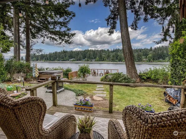 16952 Angeline Ave South NE, Suquamish, WA 98392