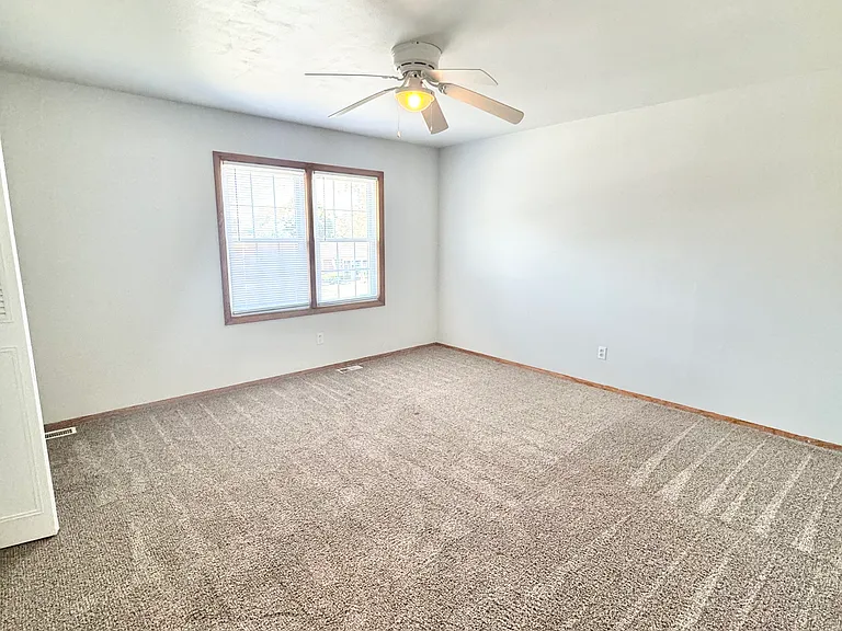 2929 Lewis Ln — Photo 7