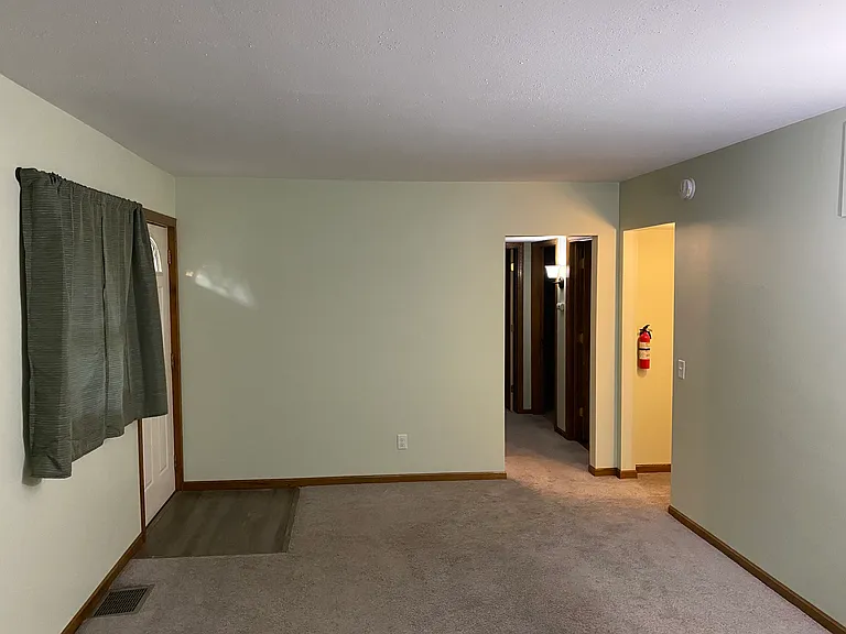 2412 Cowern Pl E — Photo 5