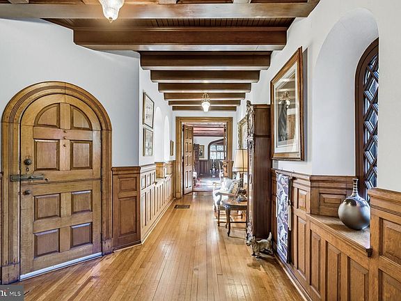 24th image of this home