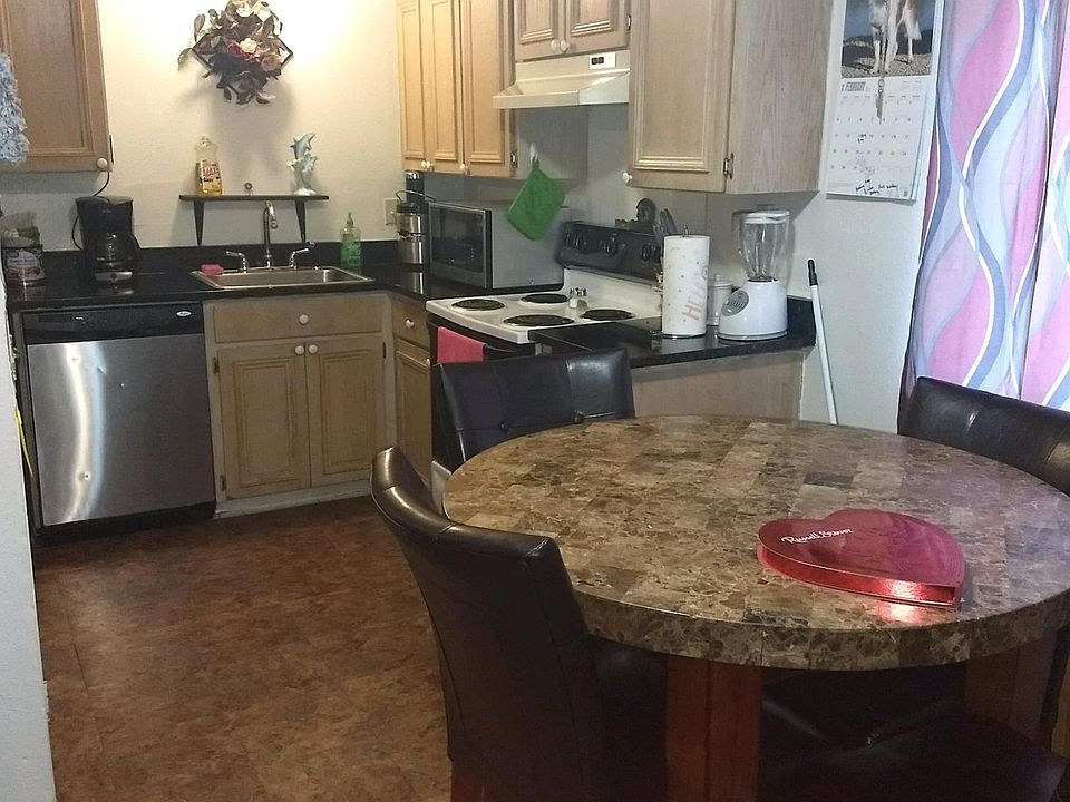 Dining Room/Kitchen