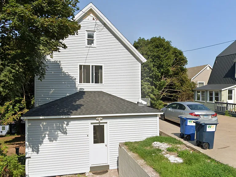 502 W South Ave — Photo 1