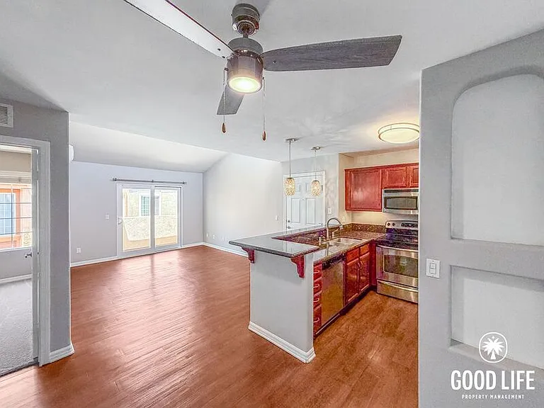 5252 Balboa Arms Dr #222 — Photo 3
