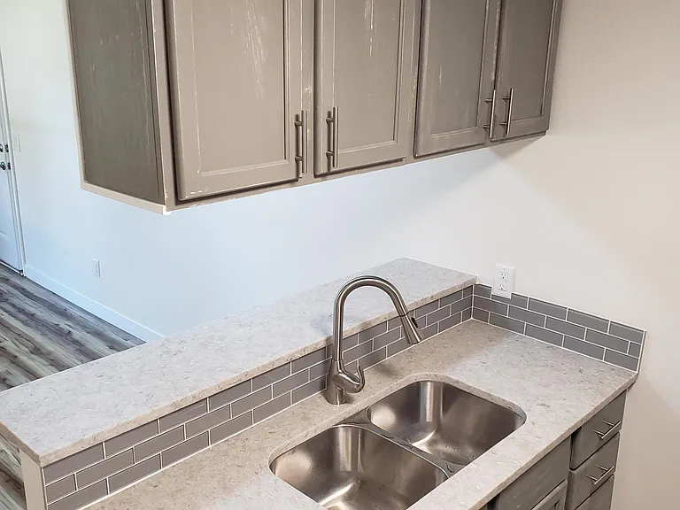 212 N Dyckman St #2 — Photo 7
