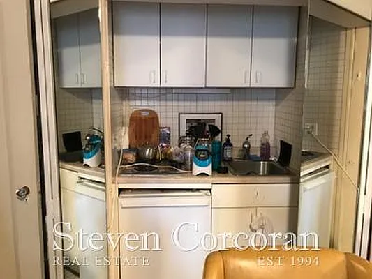 Rented by Steven Corcoran Real Estate | media 14