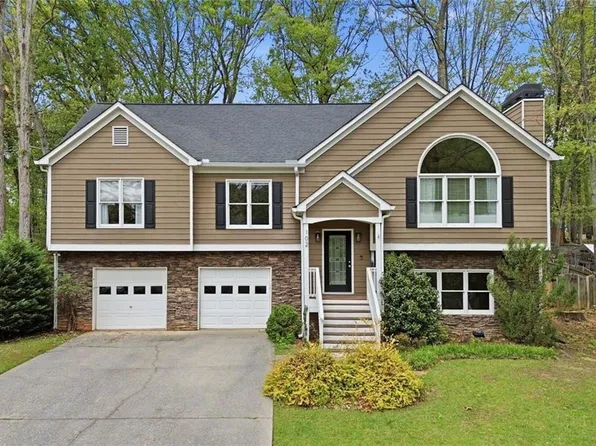 102 Cypress Dr, Dallas, GA 30157