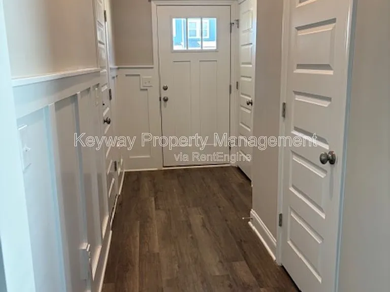 2044 Denmark Ave SE — Photo 4