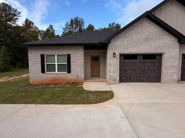2260 W Cook Rd, Dothan, AL