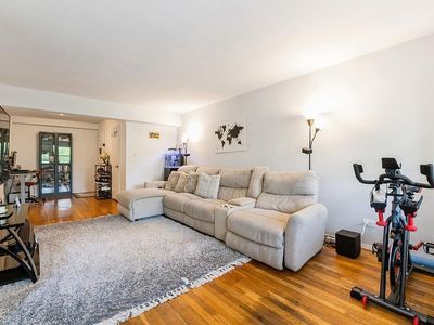 84-10 153rd Ave APT 3K, Howard Beach, NY, 11414