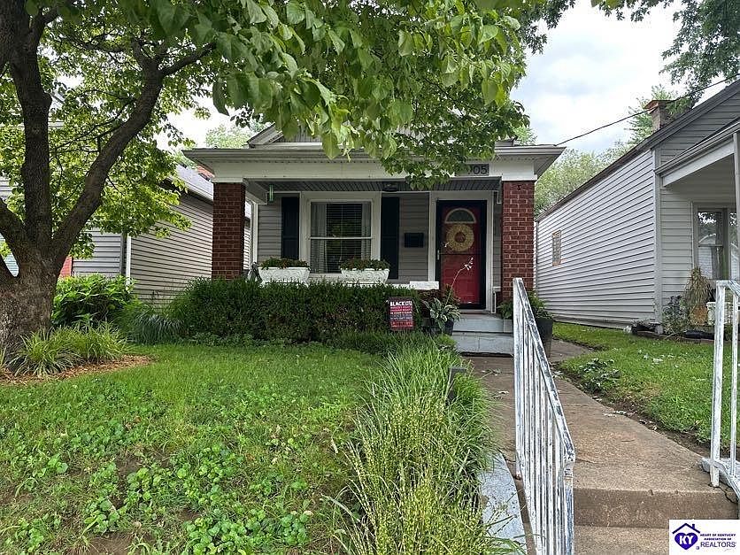 1st image of 905 Charles St