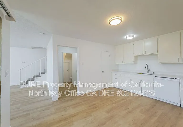 9631 Old Redwood Hwy — Photo 5