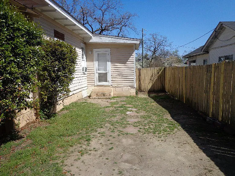 1115B Cobb St — Photo 2