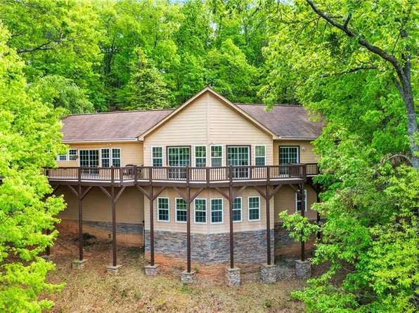 117 Douglas Fir Dr, Waleska, GA 30183