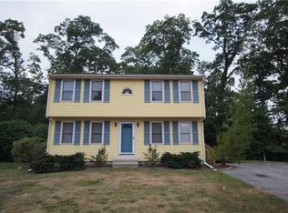 11 Charles St, Barrington, RI 02806